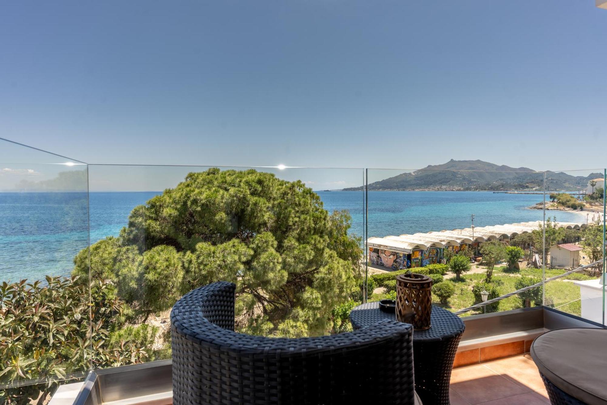 Seafront Spirit Apartments Zakynthos stad Exteriör bild