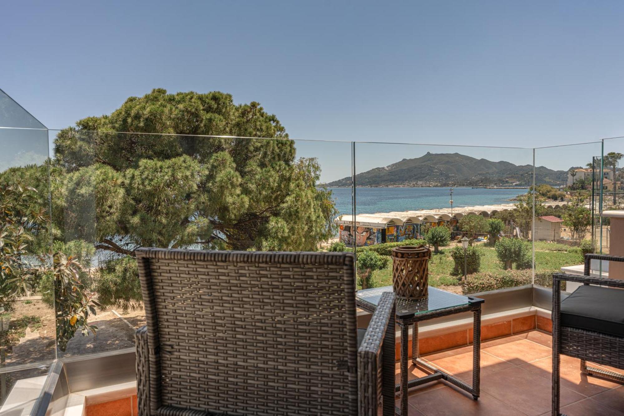 Seafront Spirit Apartments Zakynthos stad Exteriör bild